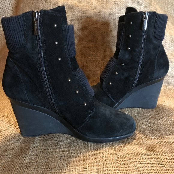 AQUATALIA Suede Wedge Booties - Picture 5 of 9